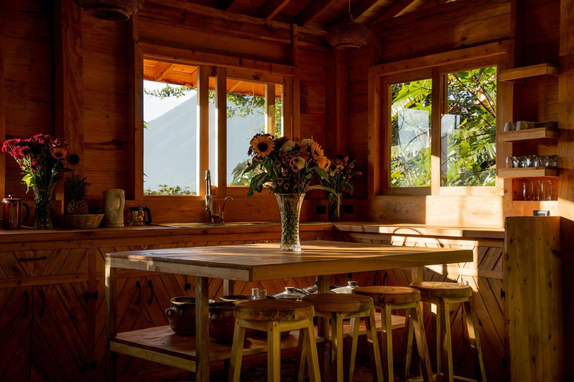 Fuego Atitlan Eco-Hotel Тікаль Екстер'єр фото