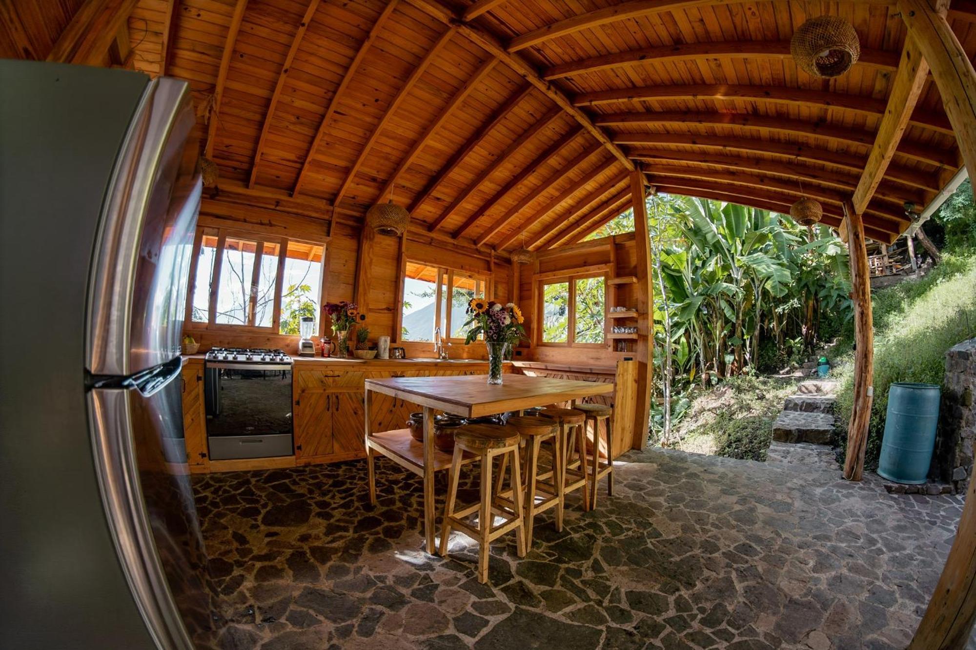 Fuego Atitlan Eco-Hotel Тікаль Екстер'єр фото