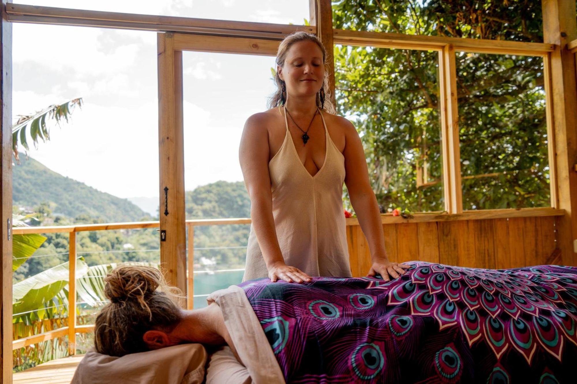 Fuego Atitlan Eco-Hotel Тікаль Екстер'єр фото